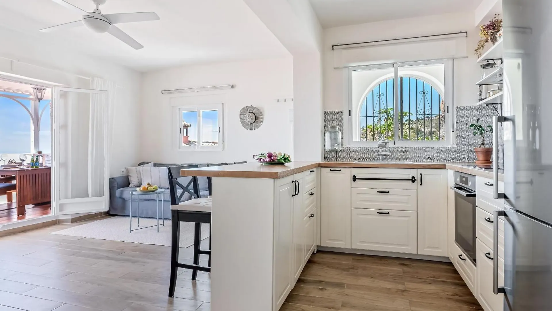 Almuñécar Modern Flat With Big Terrace And Magical View 아파트