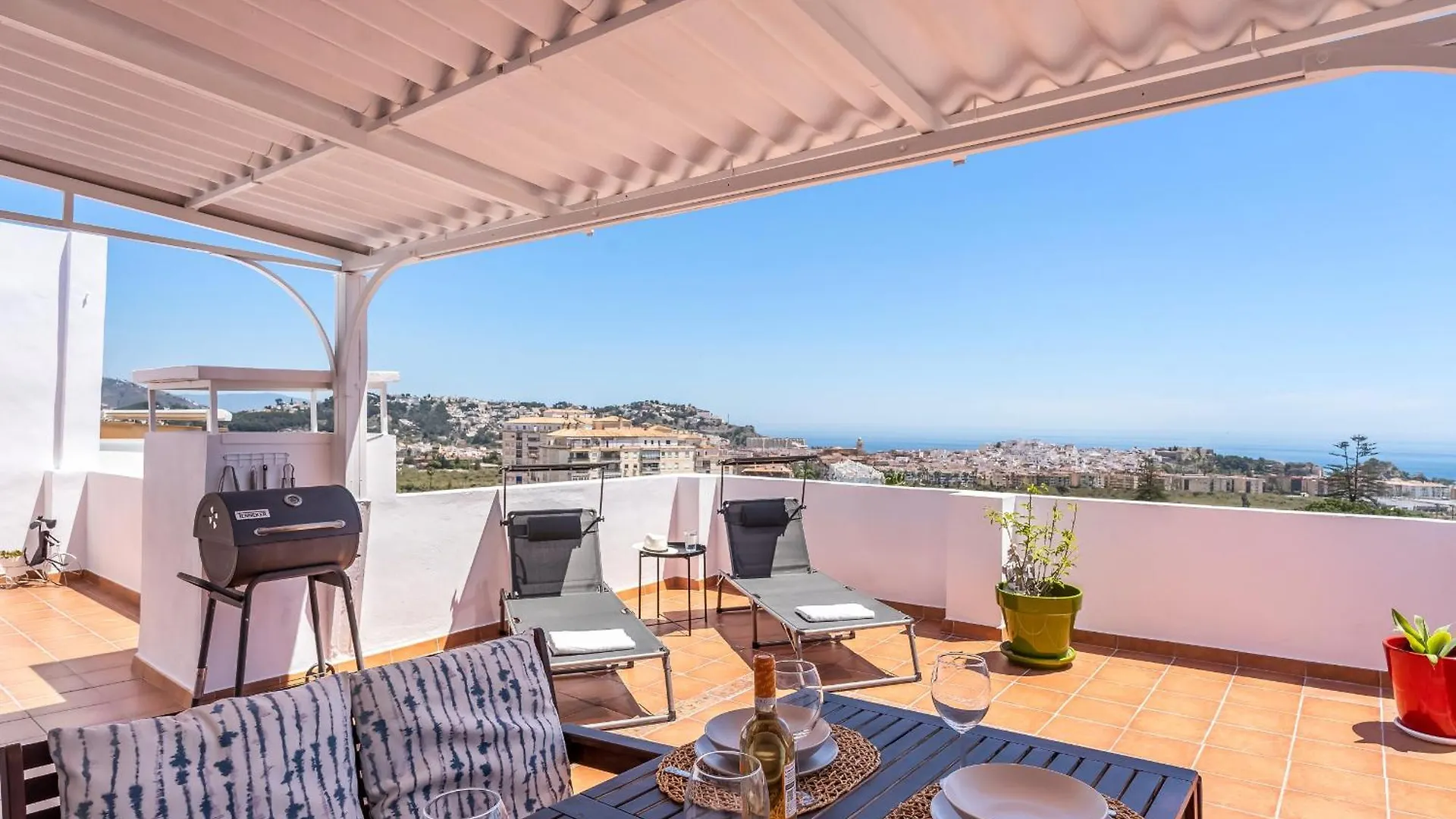 Apartament Modern Flat With Big Terrace And Magical View Almuñécar 0*,  Hiszpania